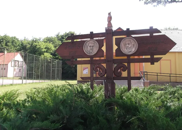 Jolanda Vendeghaz * Szálka